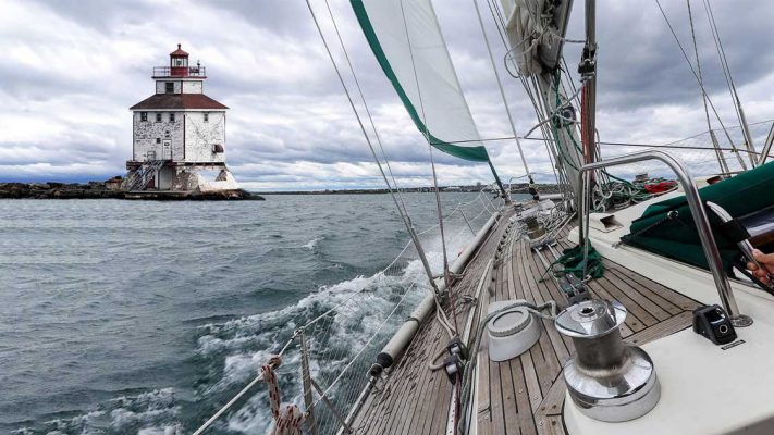 Great Lakes Sailing in Thunder Bay